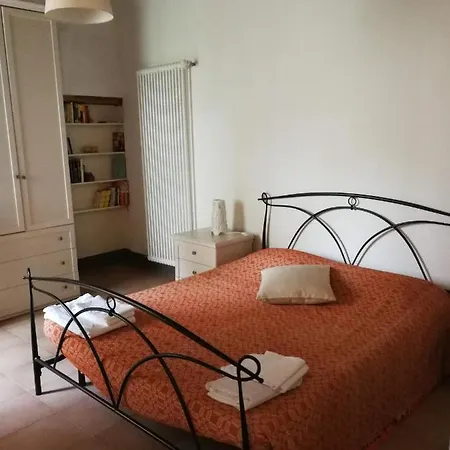 Eco B&B Erba Lucciola Bed & Breakfast